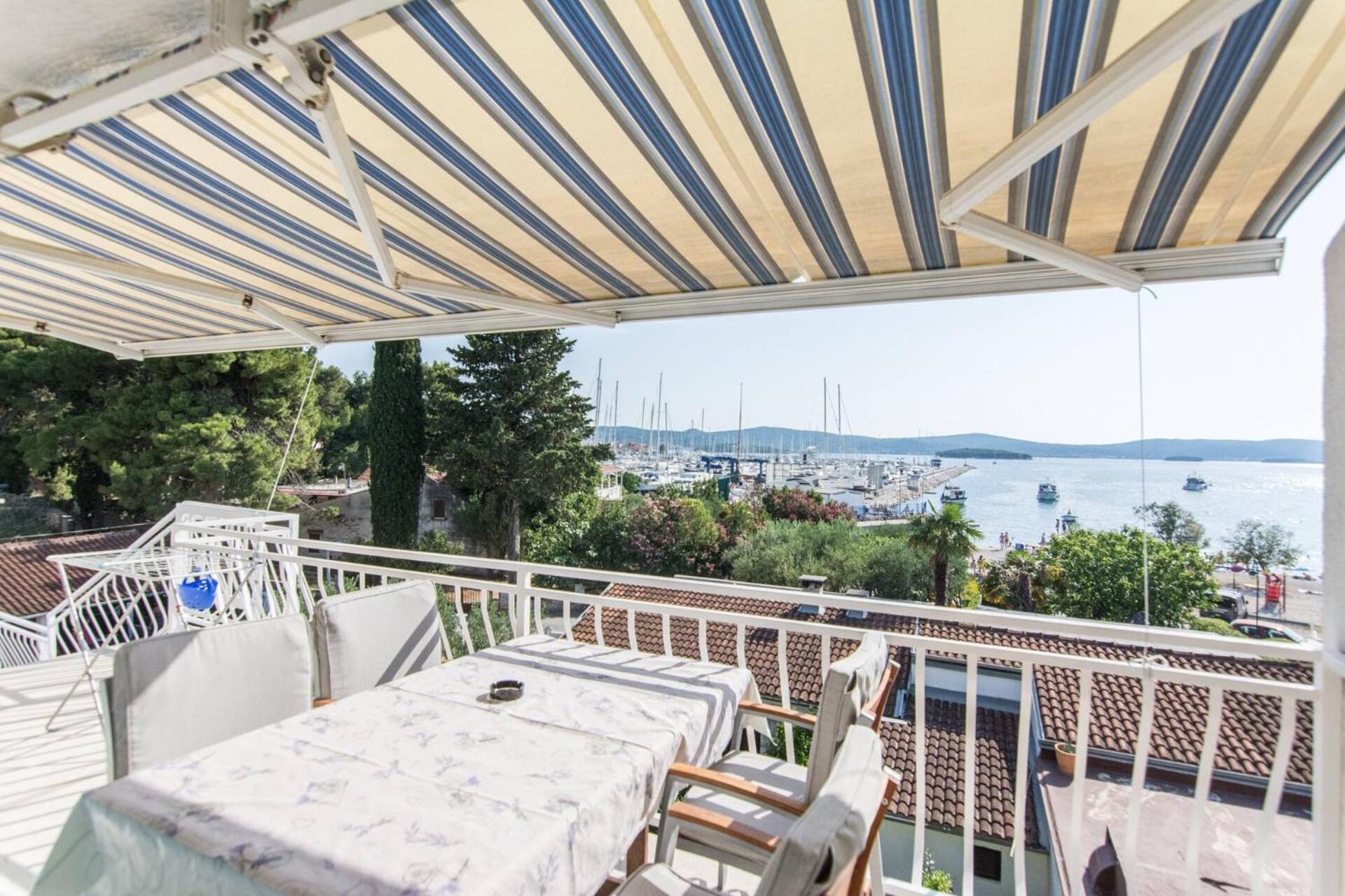 Apartment Rajna Biograd Na Moru Exterior foto